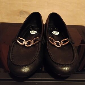 Jones New York Black Dress Loafers with Gold Chain Detail